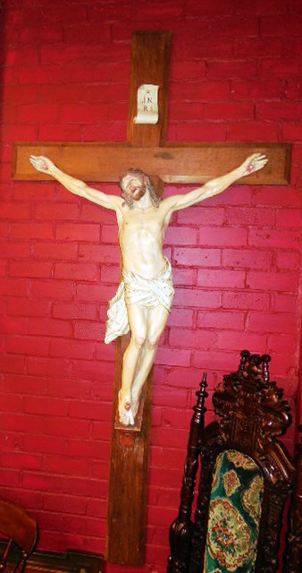 Total High 250 cm ,Jesus High 130 cm x 110 cm 