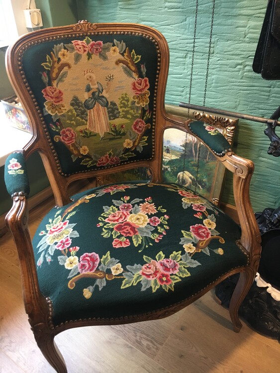 set needle point chairs