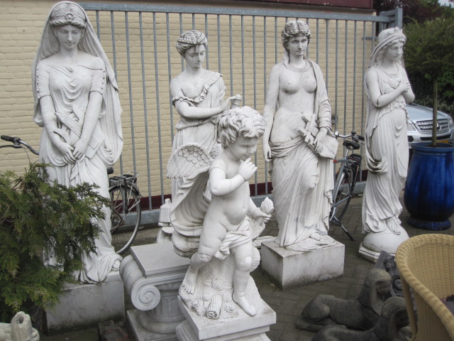 Italian carrera marble.4 figure