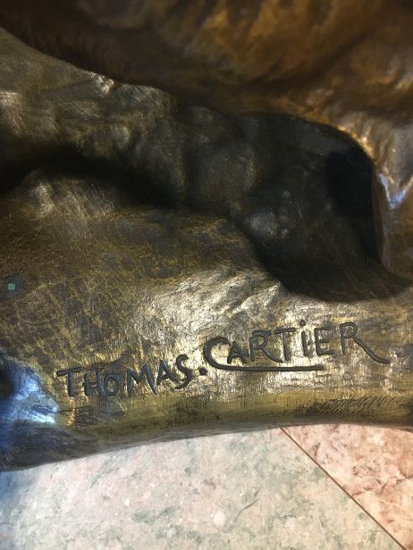 Bronze,33 cm /40 cm.Gesigned Thomas Cartier