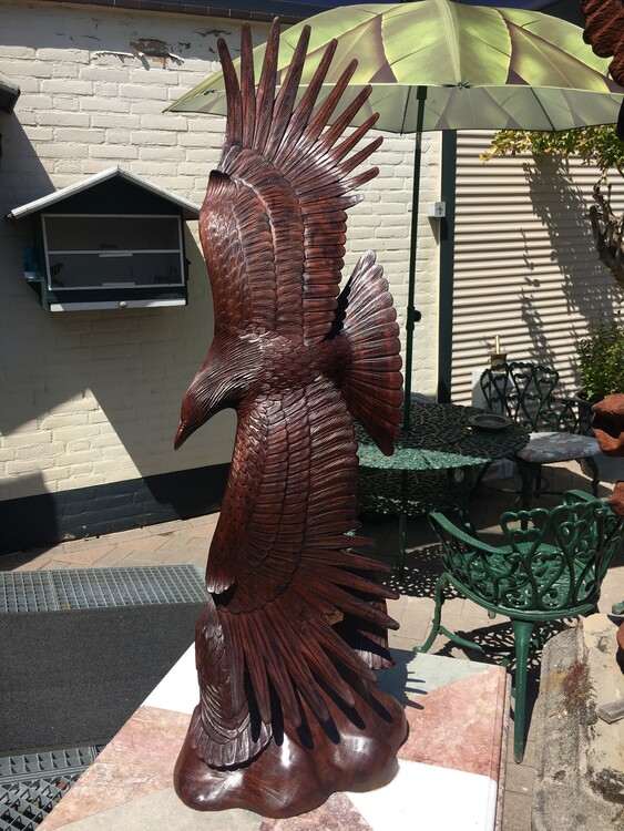 Set off 2 wooden carving birds