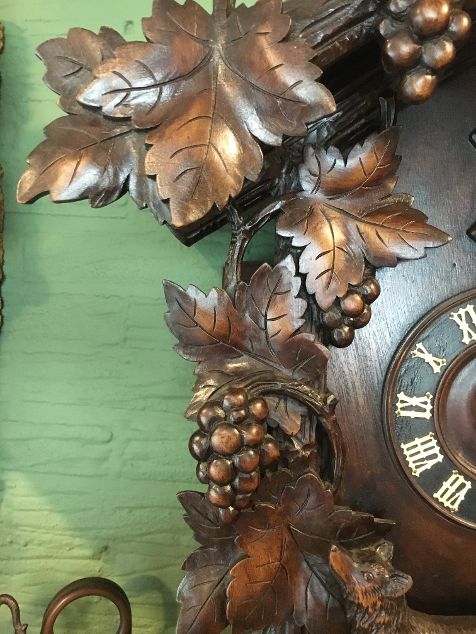 Black forest, cuckoo clock, 3 weight movement, westminster striking mechanism on the hour! Height 85 cm, width 54 cm, depth 30 cm 