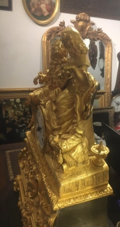 Bronz gilded pendulum Size,H 44 cm W 36 cm
